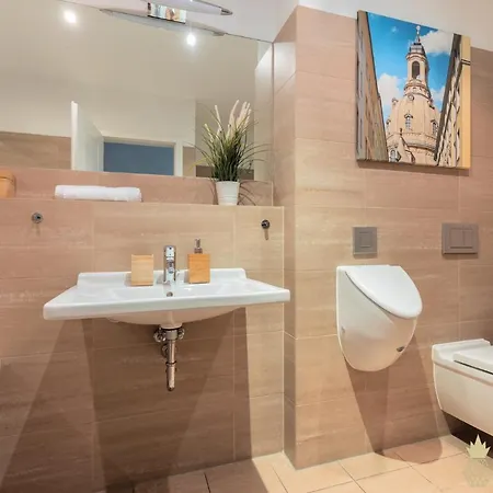 Pineapple - Palais Am Neumarkt *