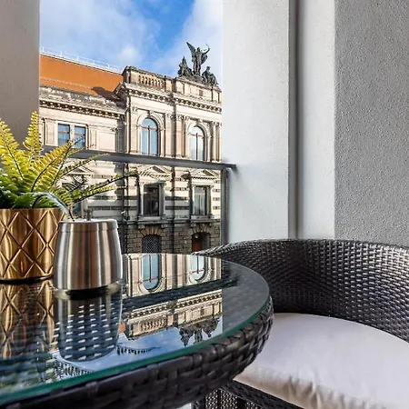 Apartment Pineapple - Palais Am Neumarkt