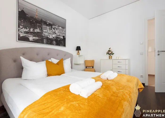 Pineapple - Palais Am Neumarkt * Dresde